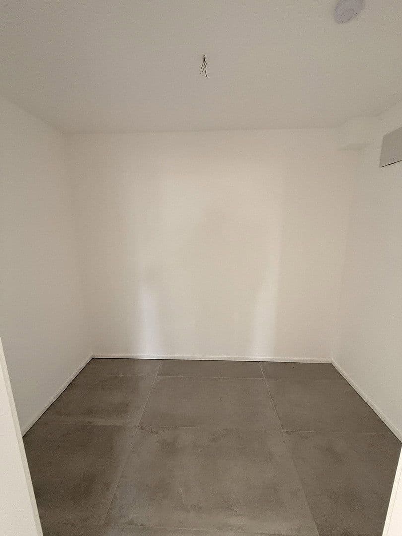 Prenájom bytu 3-izbový 115 m², Höhenstraße 2, Hümmerich, Porýnie-Falcko Prenájom bytu 3-izbový 115 m², Höhenstraße 2, Hümmerich, Porýnie-Falcko