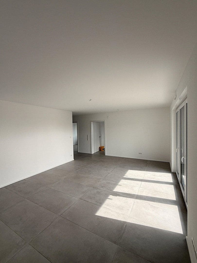 Prenájom bytu 3-izbový 115 m², Höhenstraße 2, Hümmerich, Porýnie-Falcko Prenájom bytu 3-izbový 115 m², Höhenstraße 2, Hümmerich, Porýnie-Falcko