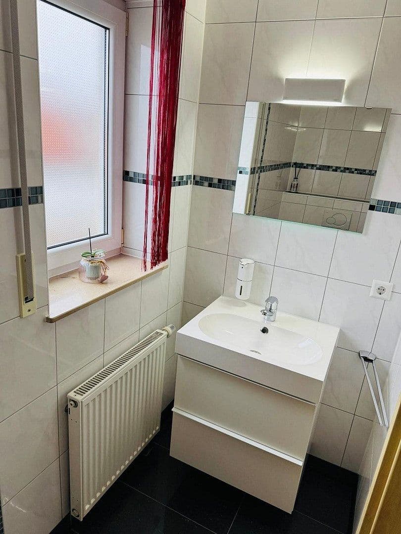 Predaj domu 180 m², pozemok 300 m², Künzelsau, Bádensko-Wurttembersko Predaj domu 180 m², pozemok 300 m², Künzelsau, Bádensko-Wurttembersko