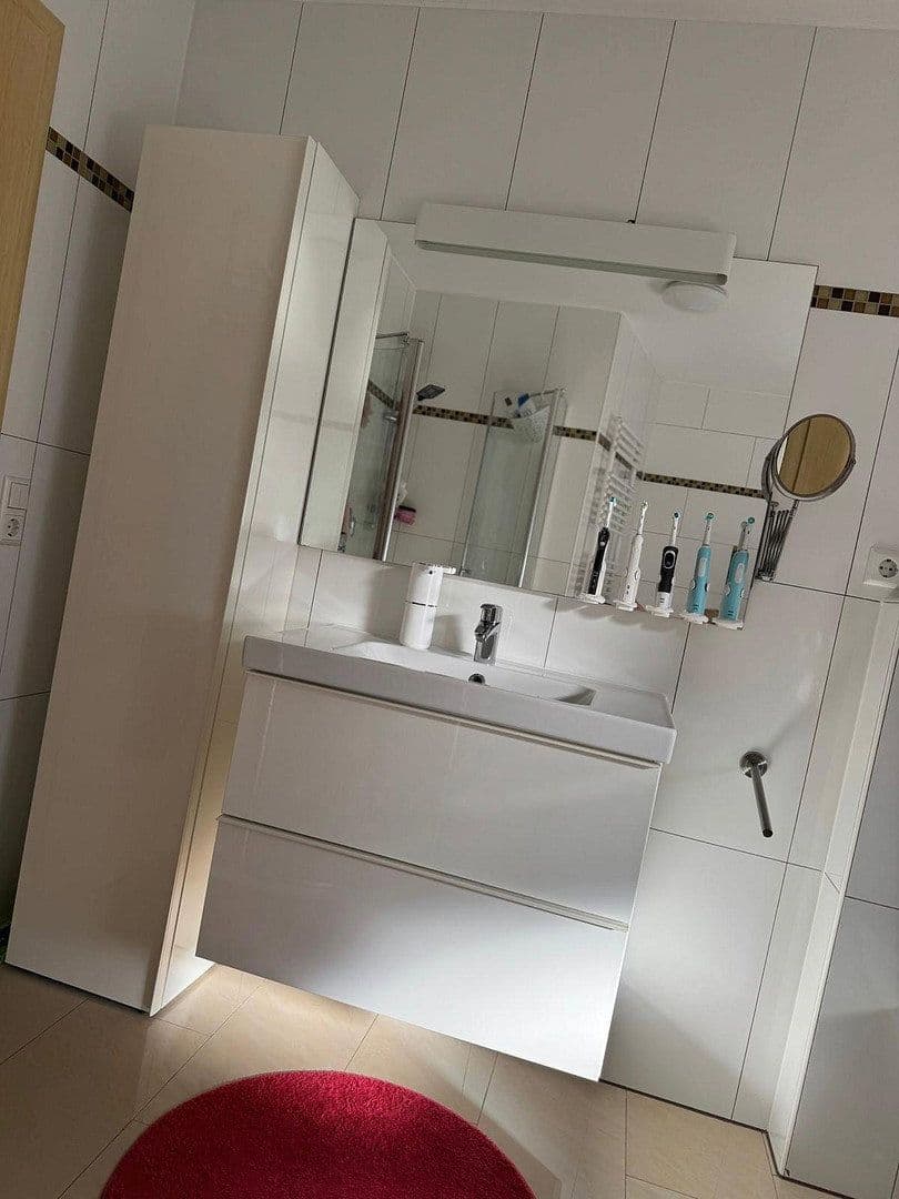 Predaj domu 180 m², pozemok 300 m², Künzelsau, Bádensko-Wurttembersko Predaj domu 180 m², pozemok 300 m², Künzelsau, Bádensko-Wurttembersko