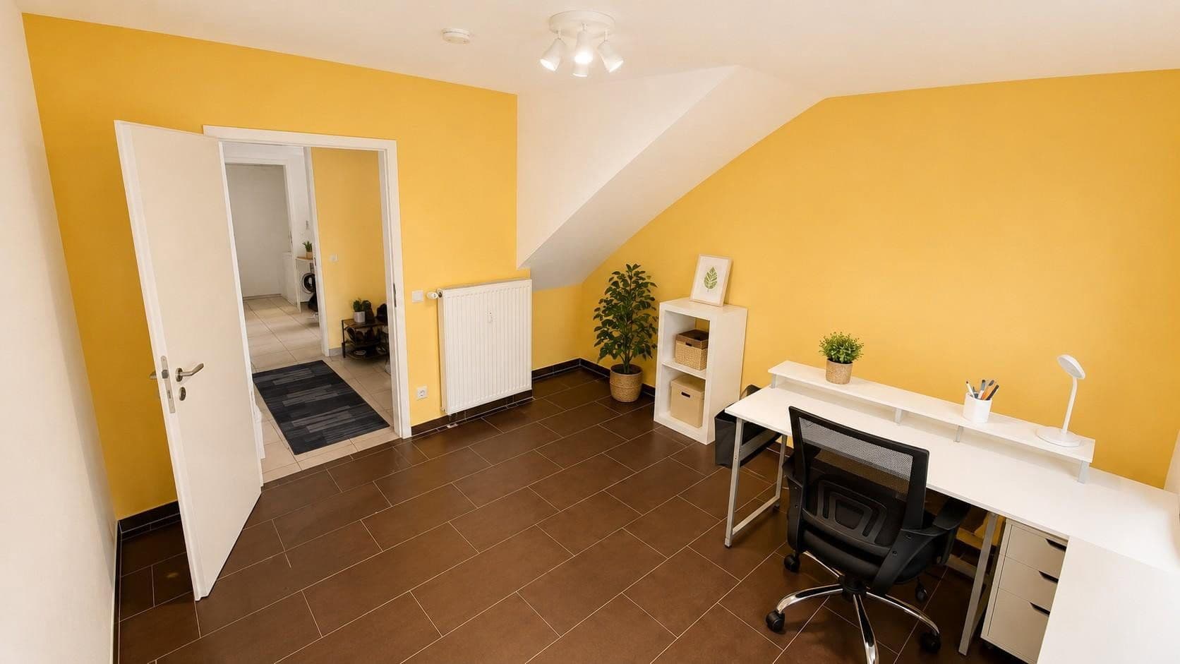 Prenájom bytu 5-izbový 125 m², Westumer Straße 19, Sinzig, Porýnie-Falcko Prenájom bytu 5-izbový 125 m², Westumer Straße 19, Sinzig, Porýnie-Falcko
