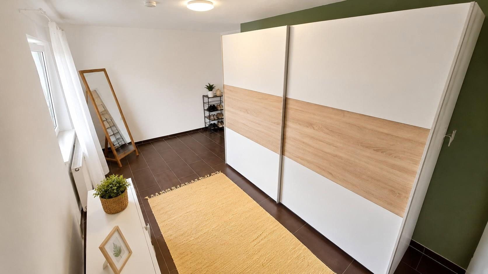 Prenájom bytu 5-izbový 125 m², Westumer Straße 19, Sinzig, Porýnie-Falcko Prenájom bytu 5-izbový 125 m², Westumer Straße 19, Sinzig, Porýnie-Falcko