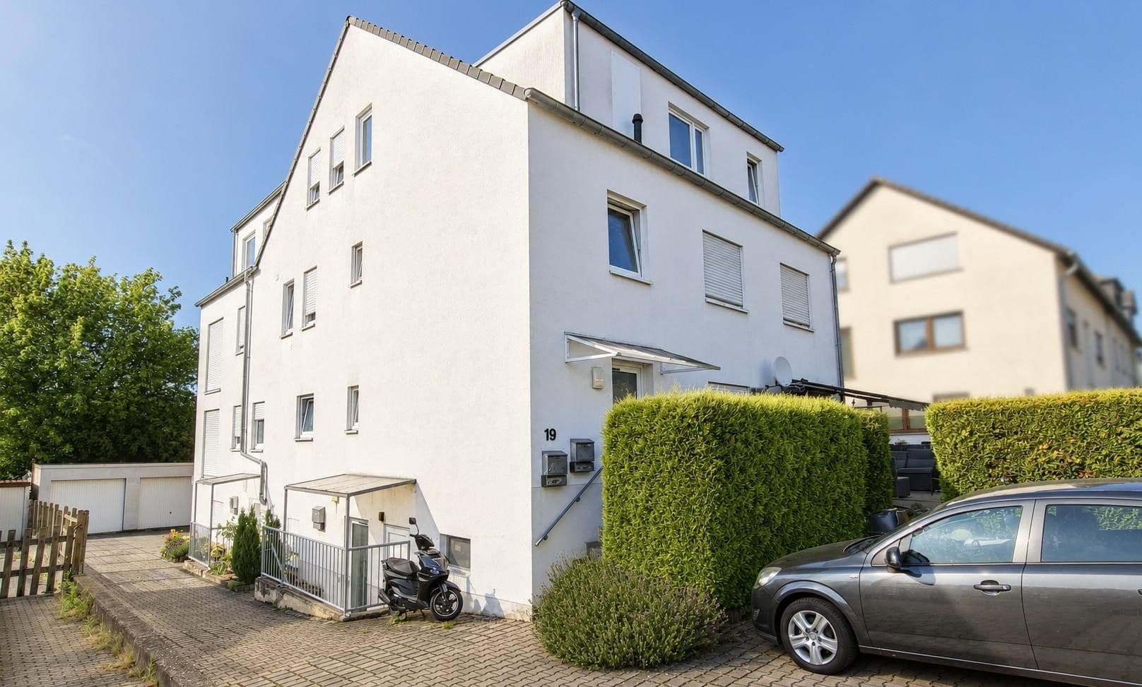 Prenájom bytu 5-izbový 125 m², Westumer Straße 19, Sinzig, Porýnie-Falcko Prenájom bytu 5-izbový 125 m², Westumer Straße 19, Sinzig, Porýnie-Falcko