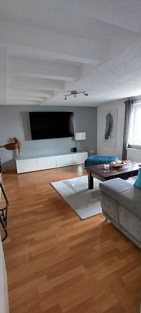 Prenájom bytu 5-izbový 105 m², Mettmann, Severné Porýnie - Westfálsko Prenájom bytu 5-izbový 105 m², Mettmann, Severné Porýnie - Westfálsko
