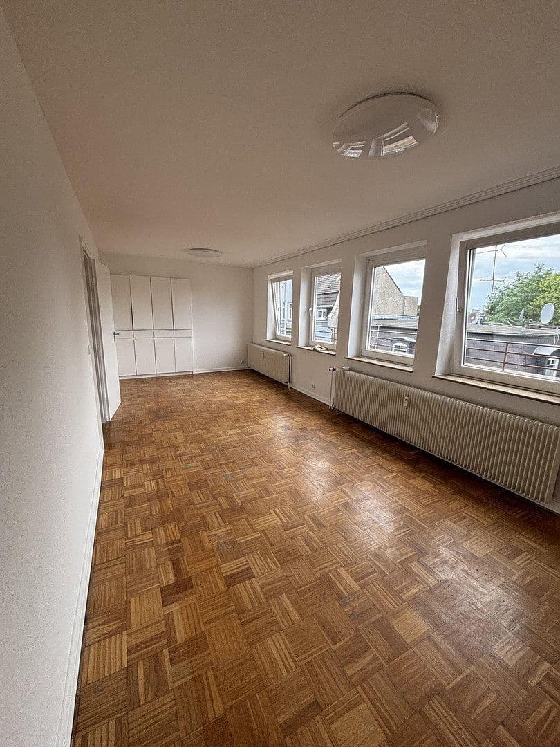 Prenájom bytu 2-izbový 62 m², Lothringer Str. 07-15, Oberhausen, Severné Porýnie - Westfálsko Prenájom bytu 2-izbový 62 m², Lothringer Str. 07-15, Oberhausen, Severné Porýnie - Westfálsko