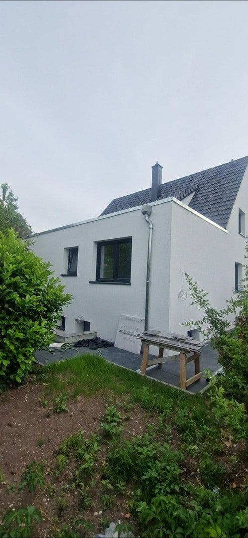 Predaj domu 180 m², pozemok 570 m², Gehenbühlstr 4, Gerlingen, Bádensko-Wurttembersko Predaj domu 180 m², pozemok 570 m², Gehenbühlstr 4, Gerlingen, Bádensko-Wurttembersko