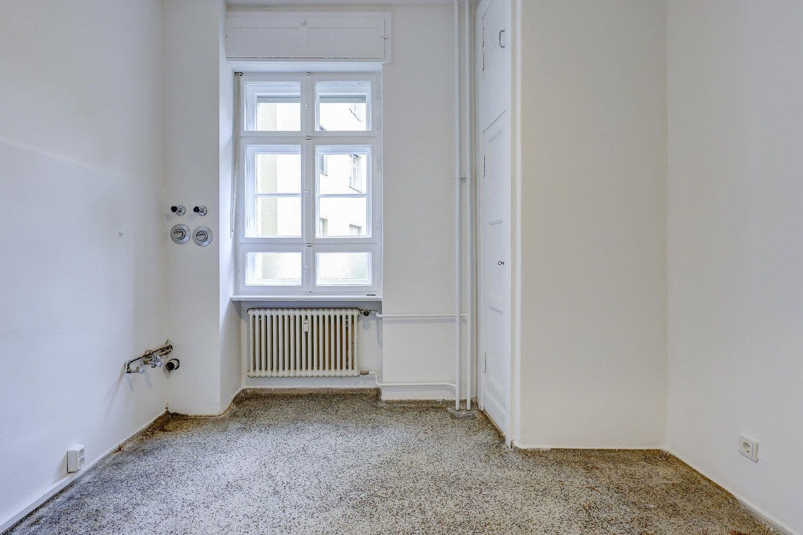 Predaj bytu 2-izbový 59 m², Berlin, Berlín Predaj bytu 2-izbový 59 m², Berlin, Berlín