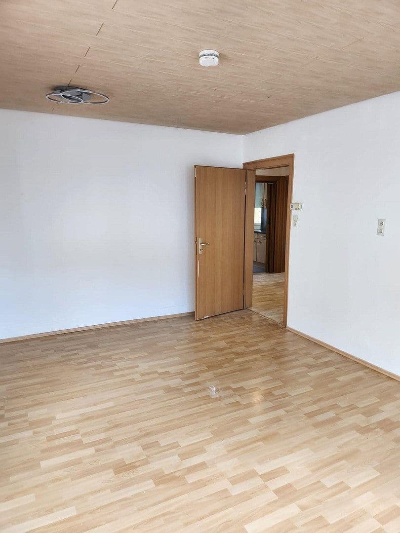 Prenájom bytu 4-izbový 92 m², Tösstrasse 2, Schramberg, Bádensko-Wurttembersko Prenájom bytu 4-izbový 92 m², Tösstrasse 2, Schramberg, Bádensko-Wurttembersko