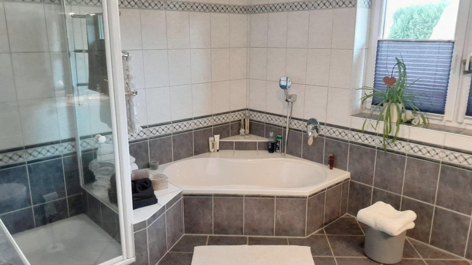 Prenájom bytu 2-izbový 122 m², Wilhelm-Kobbe-Straße 7, Bohmte, Dolné Sasko Prenájom bytu 2-izbový 122 m², Wilhelm-Kobbe-Straße 7, Bohmte, Dolné Sasko