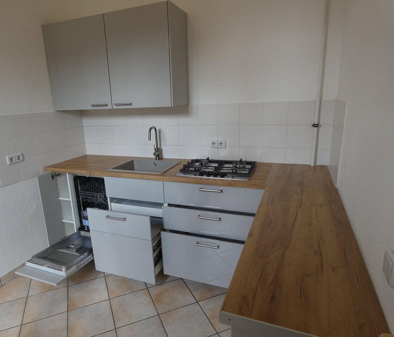 Prenájom bytu 2-izbový 58 m², Berlin, Berlín Prenájom bytu 2-izbový 58 m², Berlin, Berlín