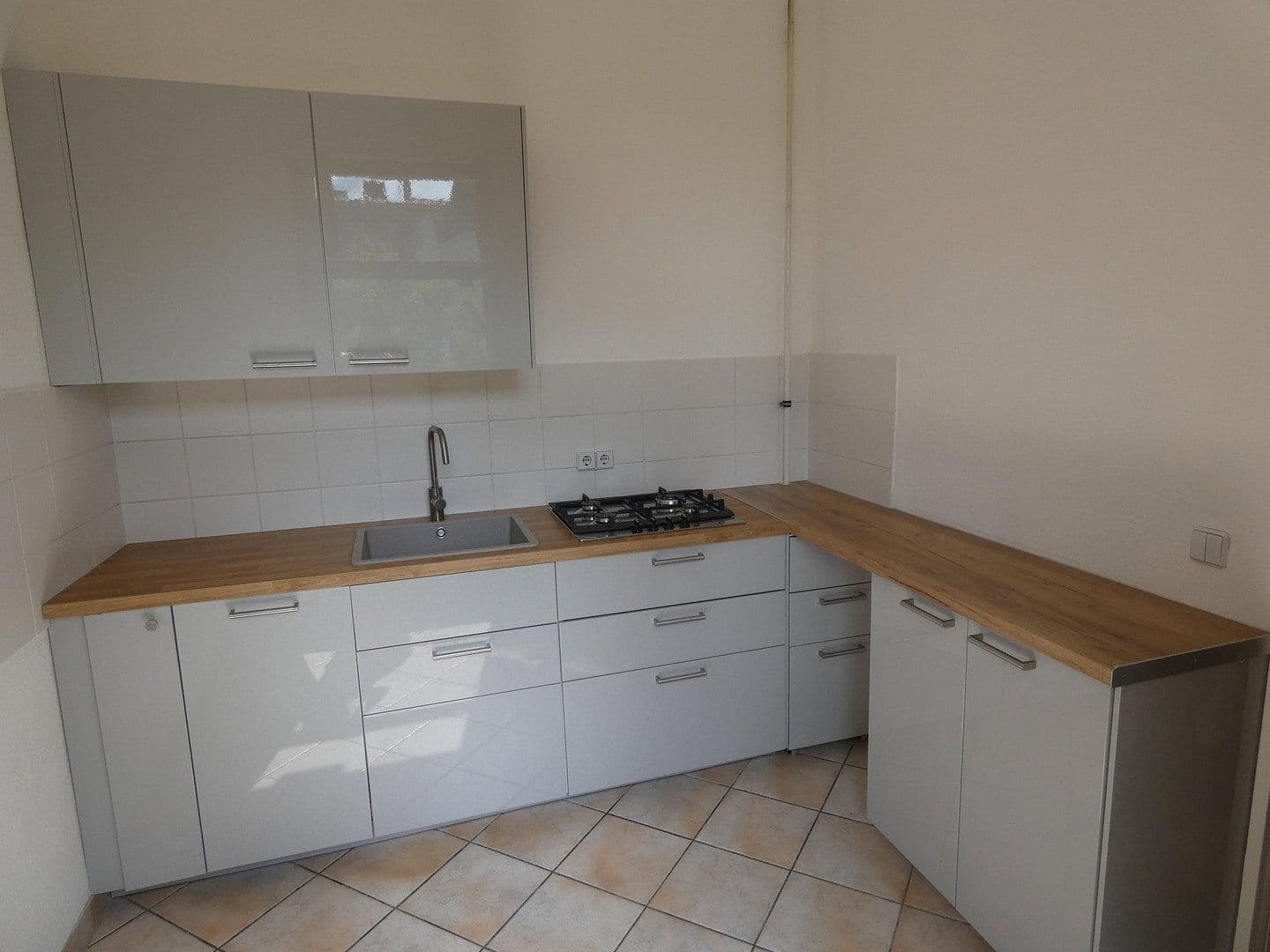 Prenájom bytu 2-izbový 58 m², Berlin, Berlín Prenájom bytu 2-izbový 58 m², Berlin, Berlín