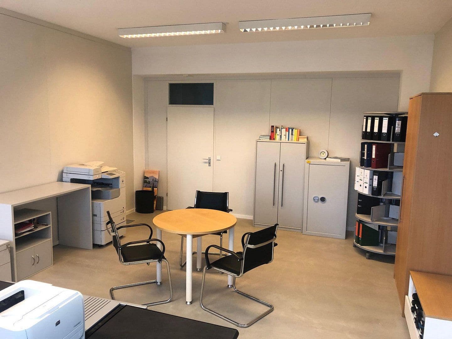 Prenájom kancelárie 297 m², Zielstattstr. 10a, München, Bavorsko Prenájom kancelárie 297 m², Zielstattstr. 10a, München, Bavorsko