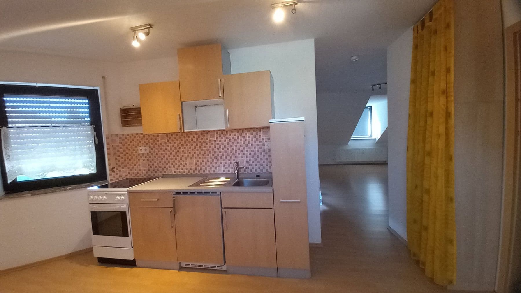Prenájom bytu 2-izbový 60 m², Heidenheim, Bavorsko Prenájom bytu 2-izbový 60 m², Heidenheim, Bavorsko