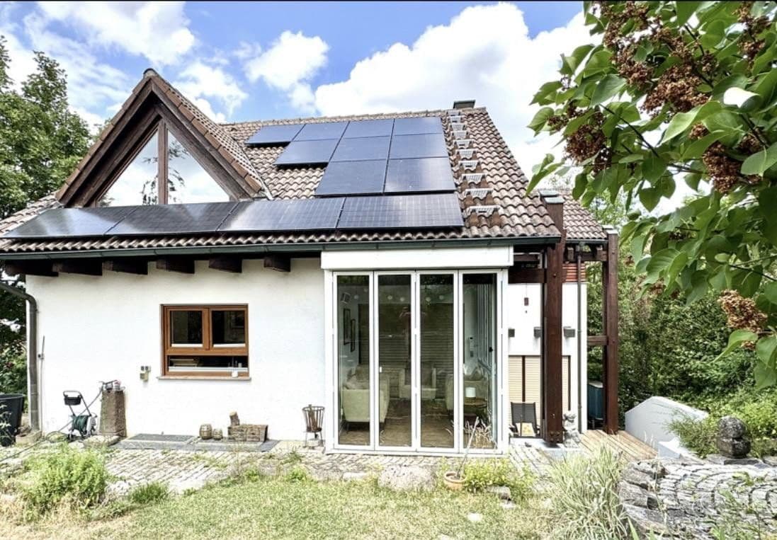 Predaj domu 286 m², pozemok 450 m², Höchberg, Bavorsko Predaj domu 286 m², pozemok 450 m², Höchberg, Bavorsko
