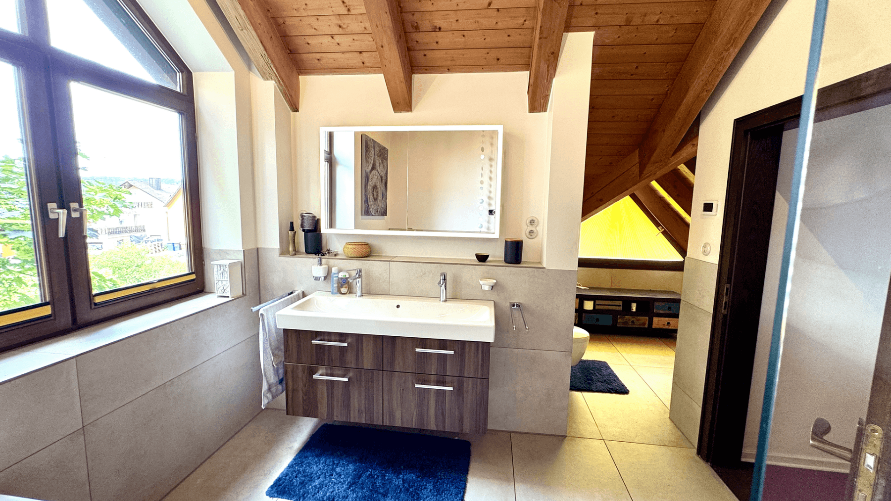 Predaj domu 286 m², pozemok 450 m², Höchberg, Bavorsko Predaj domu 286 m², pozemok 450 m², Höchberg, Bavorsko