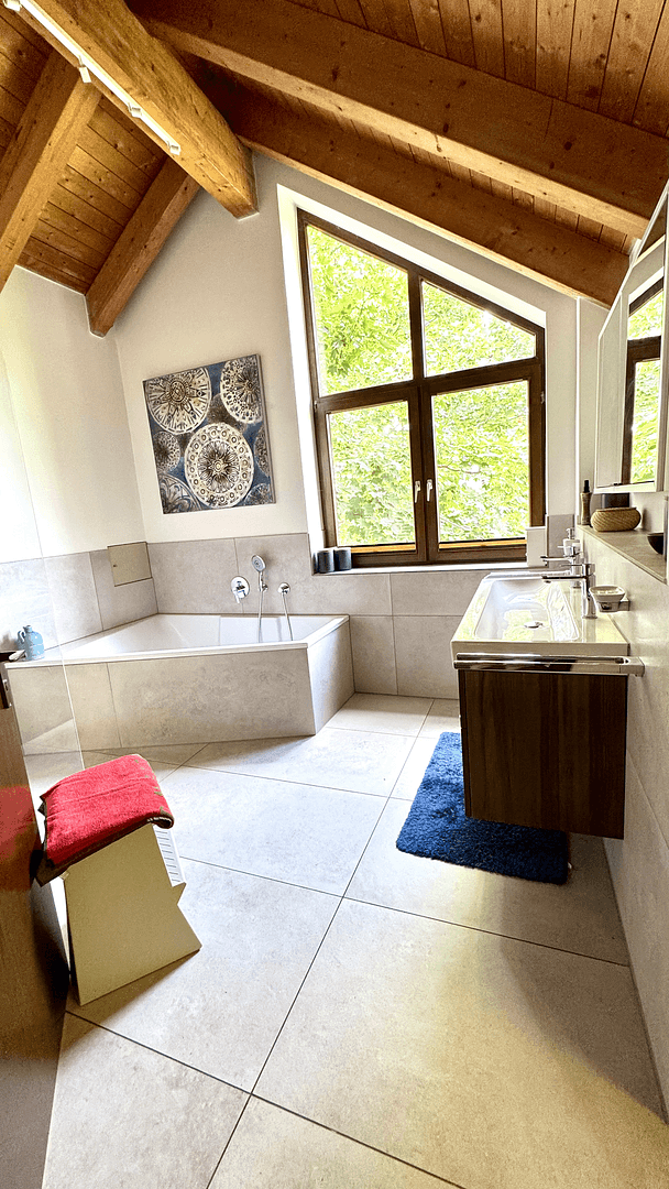 Predaj domu 286 m², pozemok 450 m², Höchberg, Bavorsko Predaj domu 286 m², pozemok 450 m², Höchberg, Bavorsko