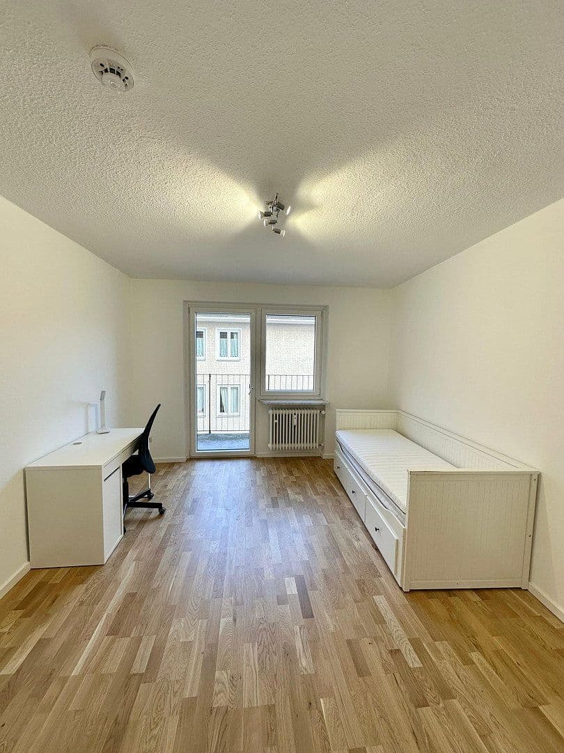 Prenájom bytu 1-izbový 70 m², Leopoldstr 57, München, Bavorsko Prenájom bytu 1-izbový 70 m², Leopoldstr 57, München, Bavorsko