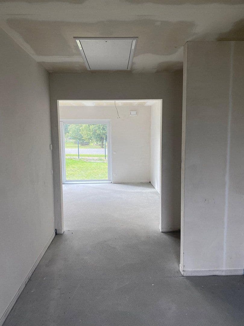 Predaj domu 109 m², pozemok 812 m², Ponnsdorfer Weg 4, Sonnewalde, Brandenbursko Predaj domu 109 m², pozemok 812 m², Ponnsdorfer Weg 4, Sonnewalde, Brandenbursko