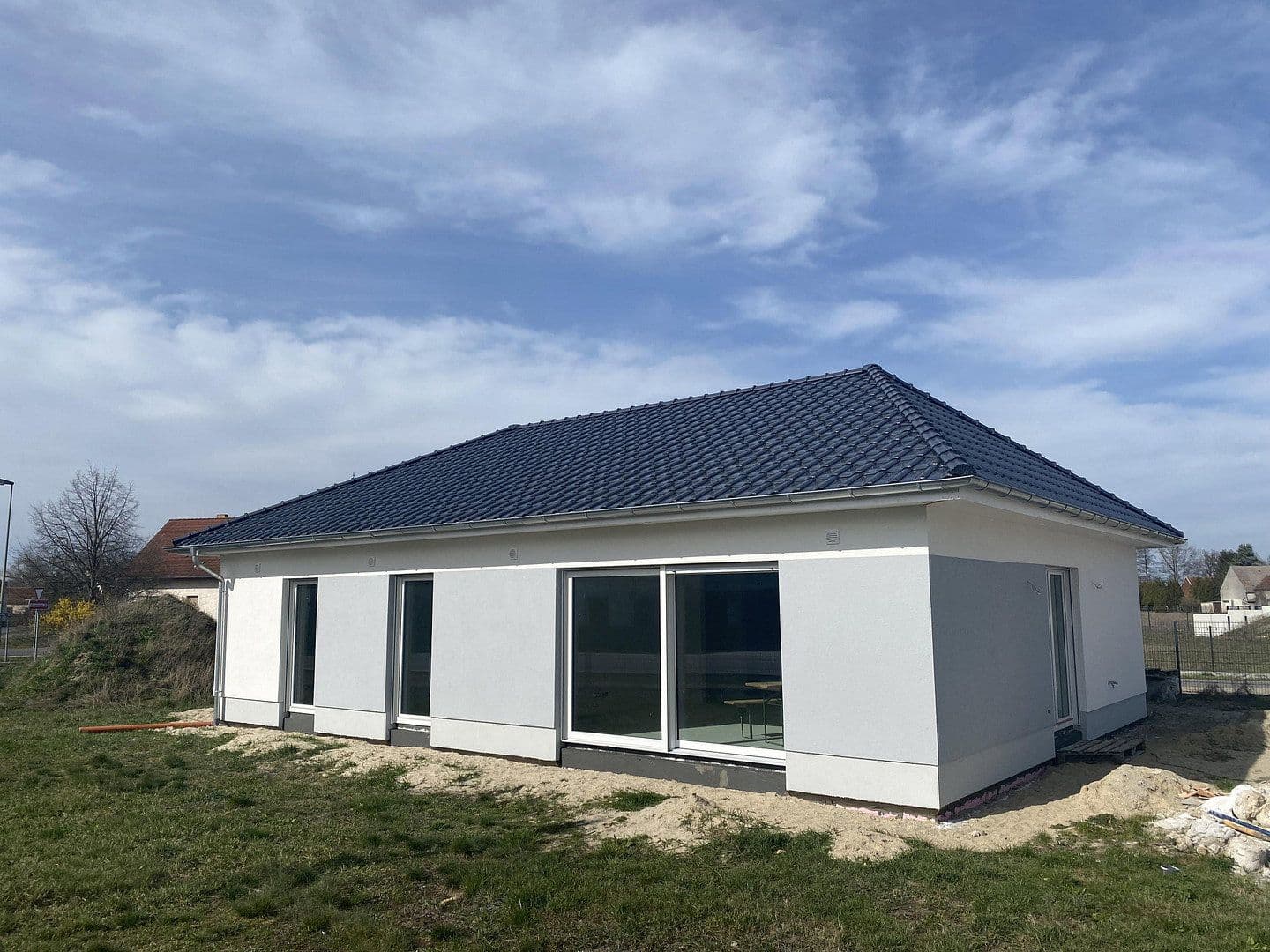 Predaj domu 109 m², pozemok 812 m², Ponnsdorfer Weg 4, Sonnewalde, Brandenbursko Predaj domu 109 m², pozemok 812 m², Ponnsdorfer Weg 4, Sonnewalde, Brandenbursko