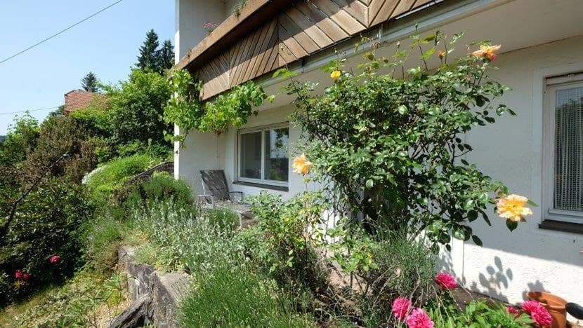 Predaj domu 125 m², pozemok 866 m², Obere Zeiselbergstraße 23, Schwäbisch Gmünd, Bádensko-Wurttembersko Predaj domu 125 m², pozemok 866 m², Obere Zeiselbergstraße 23, Schwäbisch Gmünd, Bádensko-Wurttembersko