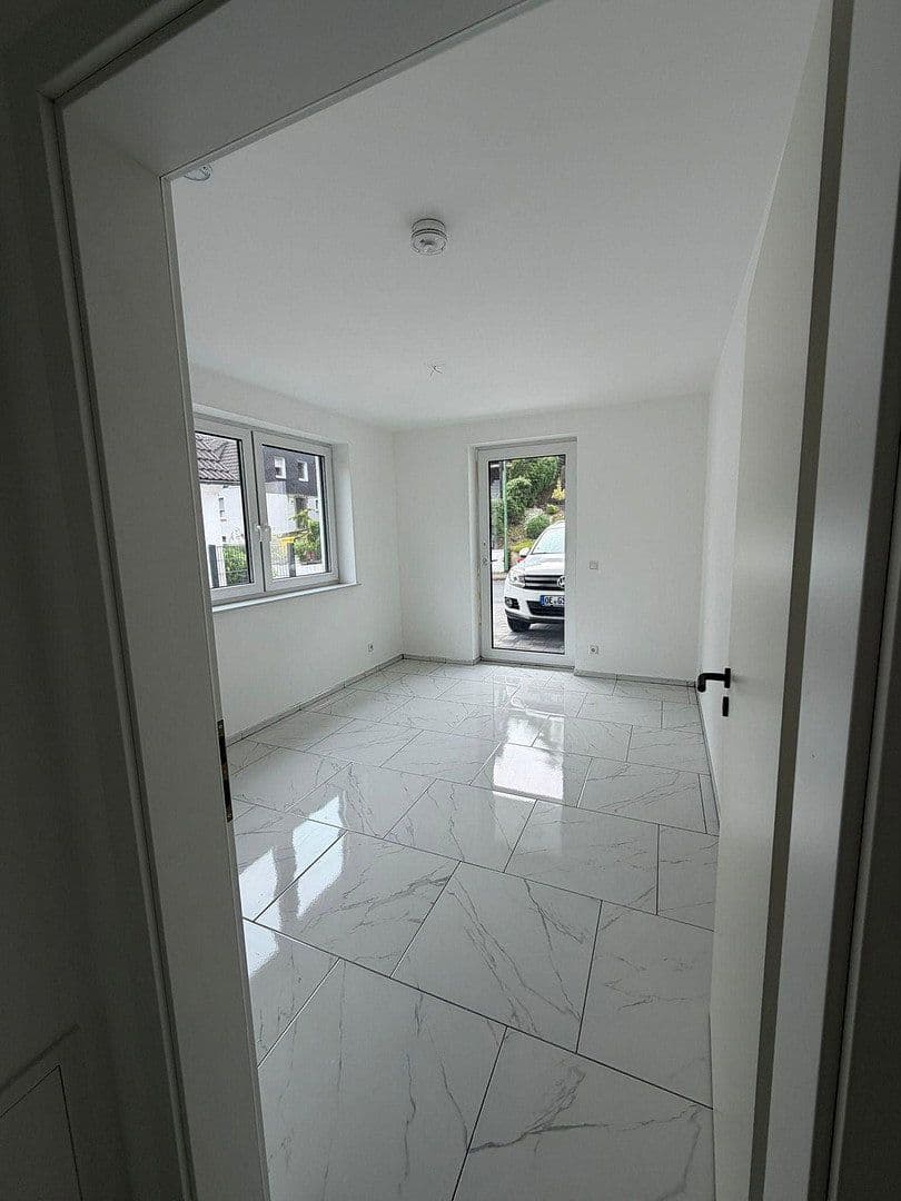 Prenájom bytu 2-izbový 60 m², Rhoderweg 16, Olpe, Severné Porýnie - Westfálsko Prenájom bytu 2-izbový 60 m², Rhoderweg 16, Olpe, Severné Porýnie - Westfálsko
