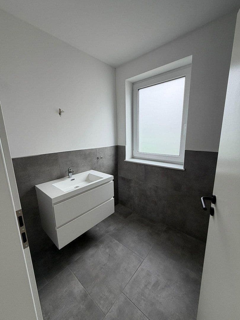 Prenájom bytu 2-izbový 60 m², Rhoderweg 16, Olpe, Severné Porýnie - Westfálsko Prenájom bytu 2-izbový 60 m², Rhoderweg 16, Olpe, Severné Porýnie - Westfálsko