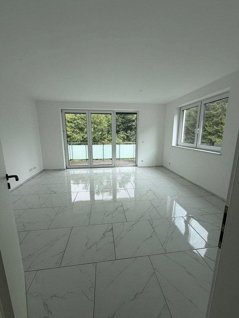 Prenájom bytu 2-izbový 60 m², Rhoderweg 16, Olpe, Severné Porýnie - Westfálsko Prenájom bytu 2-izbový 60 m², Rhoderweg 16, Olpe, Severné Porýnie - Westfálsko