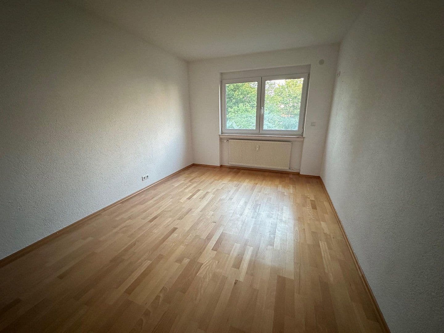 Prenájom bytu 3-izbový 77 m², Nürtingen, Bádensko-Wurttembersko Prenájom bytu 3-izbový 77 m², Nürtingen, Bádensko-Wurttembersko