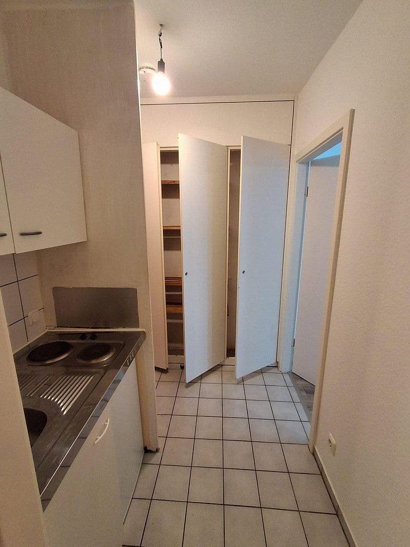 Prenájom bytu 1-izbový 26 m², Bäuminghausstr. 153, Essen, Severné Porýnie - Westfálsko Prenájom bytu 1-izbový 26 m², Bäuminghausstr. 153, Essen, Severné Porýnie - Westfálsko