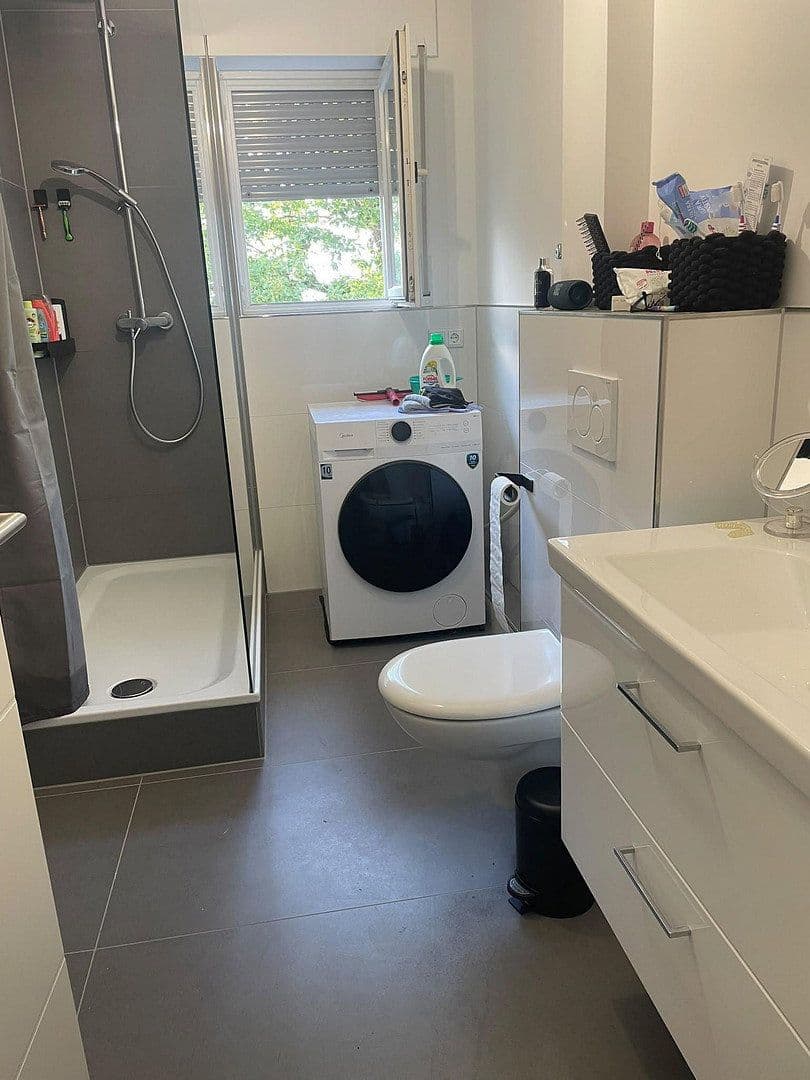 Prenájom bytu 3-izbový 79 m², Remscheid, Severné Porýnie - Westfálsko Prenájom bytu 3-izbový 79 m², Remscheid, Severné Porýnie - Westfálsko