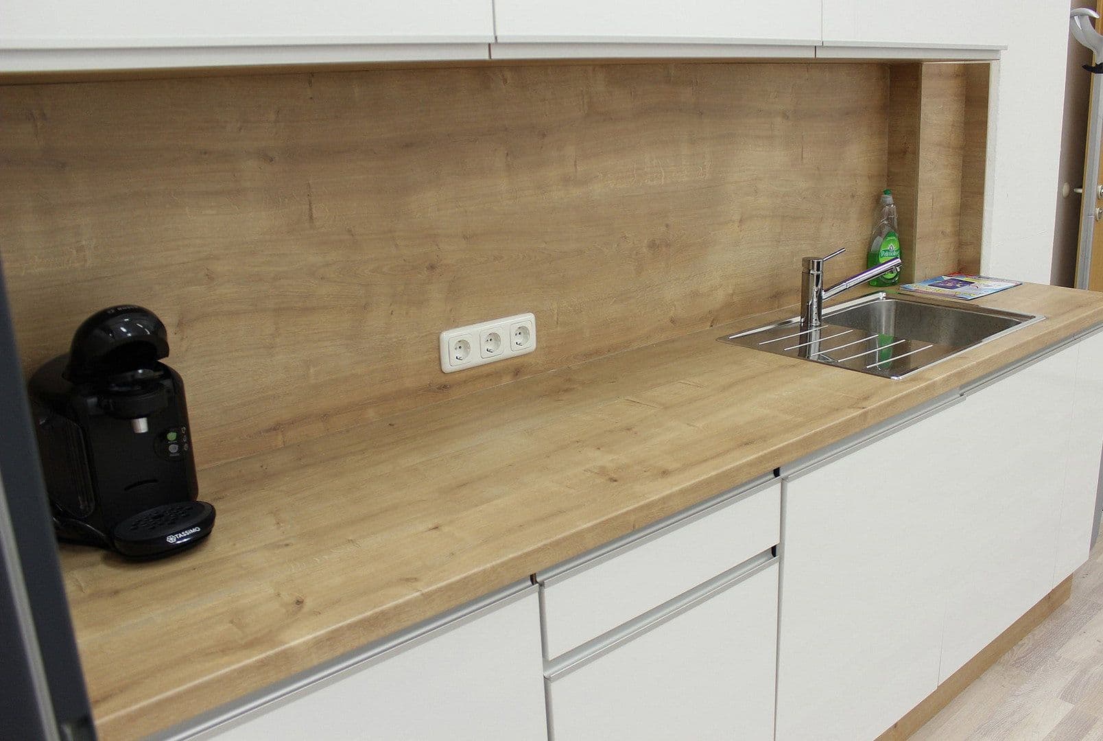 Prenájom kancelárie 26 m², Brixenerstr. 8, Augsburg, Bavorsko Prenájom kancelárie 26 m², Brixenerstr. 8, Augsburg, Bavorsko