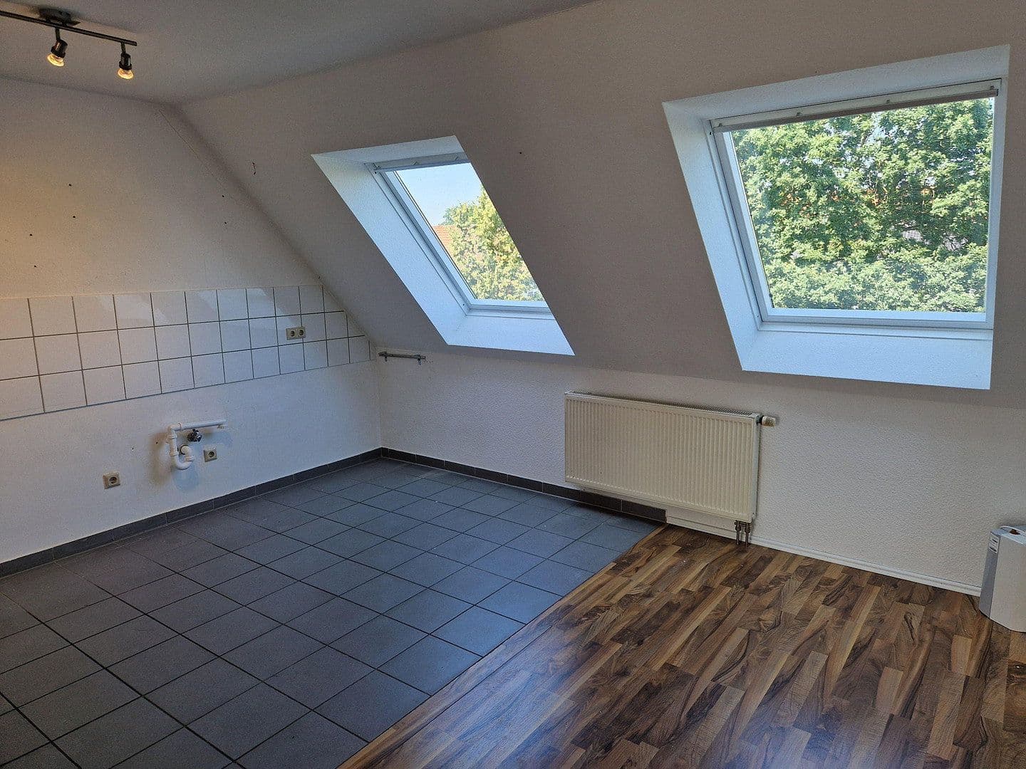 Prenájom bytu 2-izbový 80 m², Holter Kirchplatz 24, Schloß Holte-Stukenbrock, Severné Porýnie - Westfálsko Prenájom bytu 2-izbový 80 m², Holter Kirchplatz 24, Schloß Holte-Stukenbrock, Severné Porýnie - Westfálsko