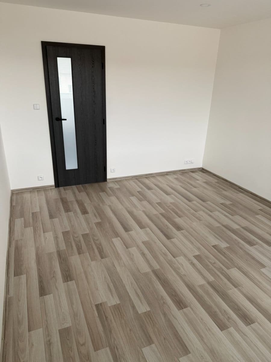 Predaj bytu 3-izbový 60 m², Brandlova, Hodonín, Jihomoravský kraj Predaj bytu 3-izbový 60 m², Brandlova, Hodonín, Jihomoravský kraj