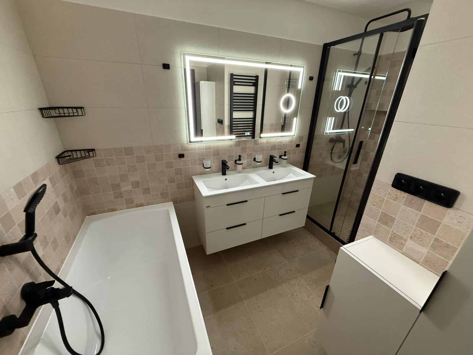 Predaj bytu 3-izbový 60 m², Brandlova, Hodonín, Jihomoravský kraj Predaj bytu 3-izbový 60 m², Brandlova, Hodonín, Jihomoravský kraj