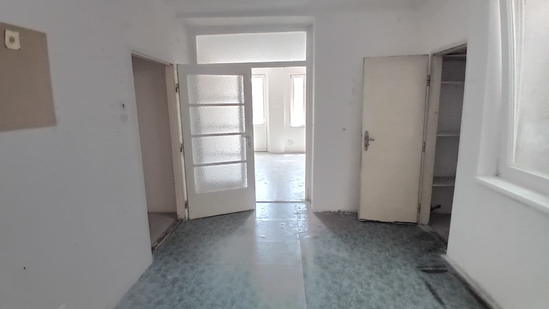 Prenájom nebytového priestoru 37 m², Žerotínova, Praha, Praha Prenájom nebytového priestoru 37 m², Žerotínova, Praha, Praha