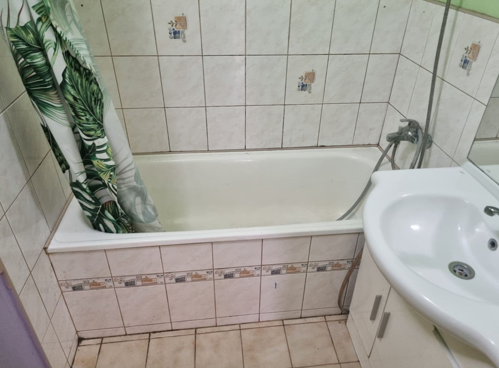 Prenájom bytu 3-izbový 70 m², Jihlavská, Česká Lípa, Liberecký kraj Prenájom bytu 3-izbový 70 m², Jihlavská, Česká Lípa, Liberecký kraj