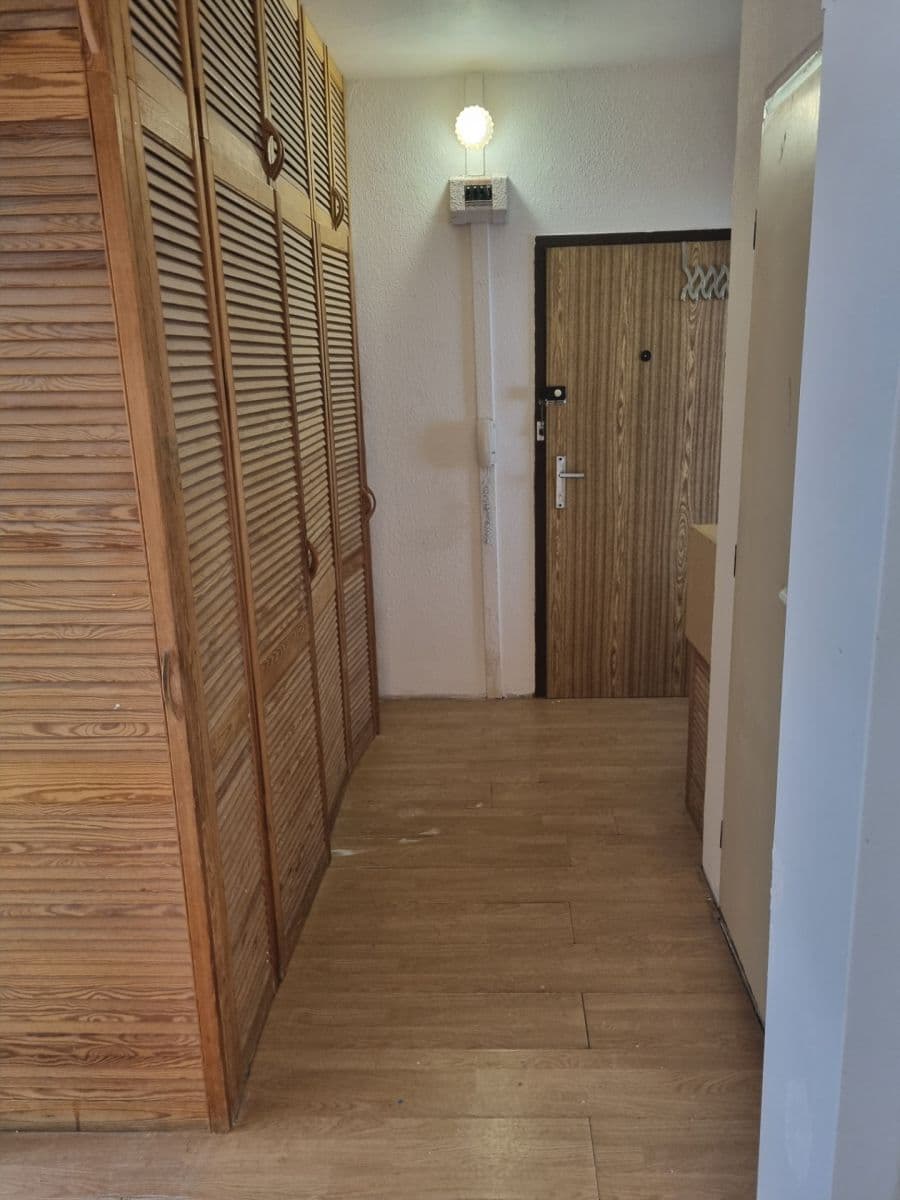 Prenájom bytu 3-izbový 70 m², Jihlavská, Česká Lípa, Liberecký kraj Prenájom bytu 3-izbový 70 m², Jihlavská, Česká Lípa, Liberecký kraj
