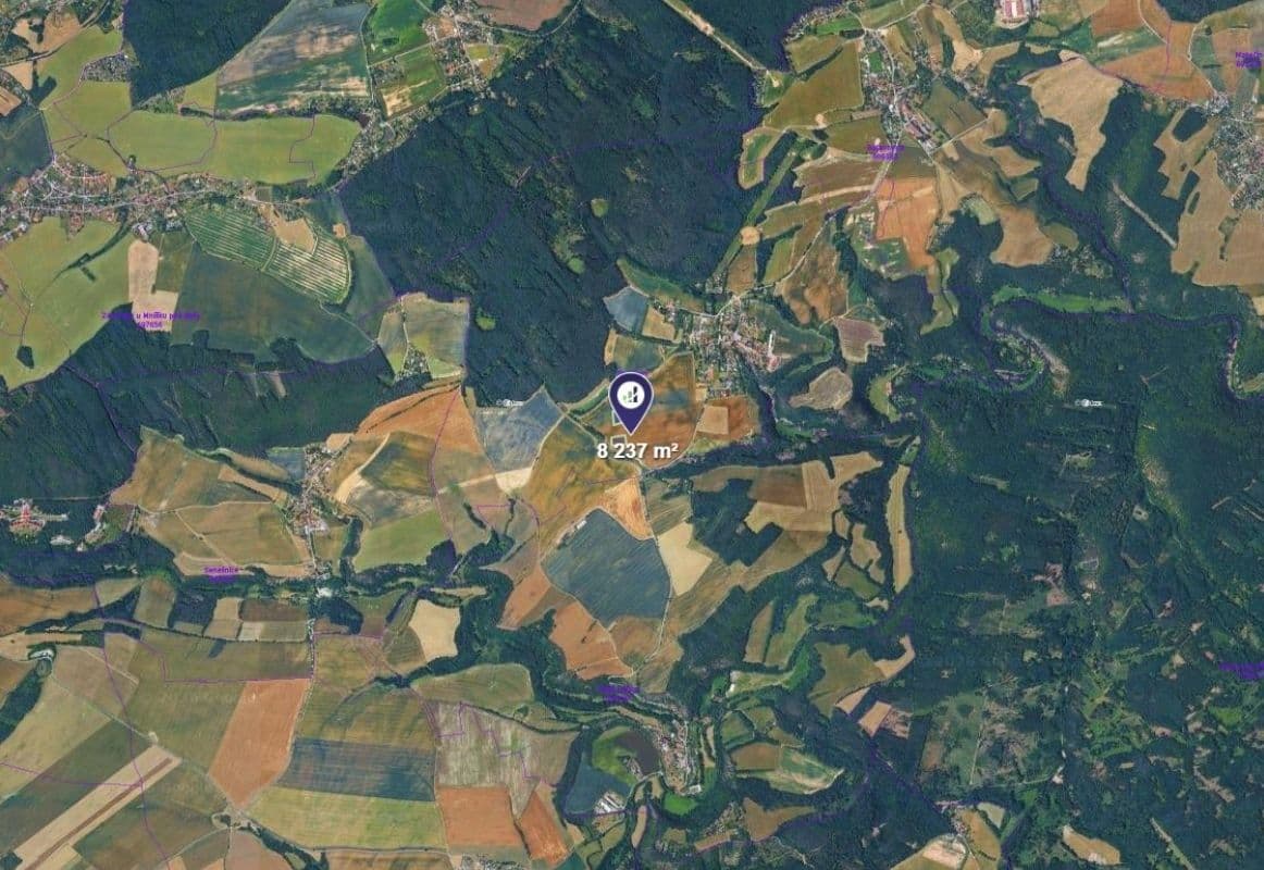 Predaj pozemku 8.237 m², Bratřínov, Středočeský kraj Predaj pozemku 8.237 m², Bratřínov, Středočeský kraj