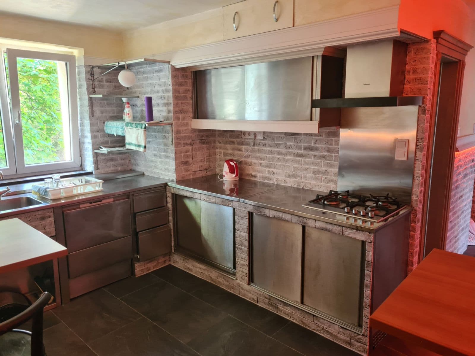 Prenájom bytu 3-izbový 81 m², Evropská, Praha, Praha Prenájom bytu 3-izbový 81 m², Evropská, Praha, Praha