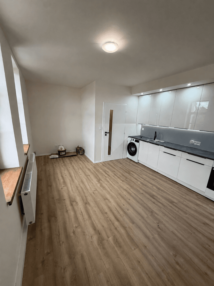 Prenájom bytu 2-izbový 37 m², Vinořské náměstí, Praha, Praha Prenájom bytu 2-izbový 37 m², Vinořské náměstí, Praha, Praha