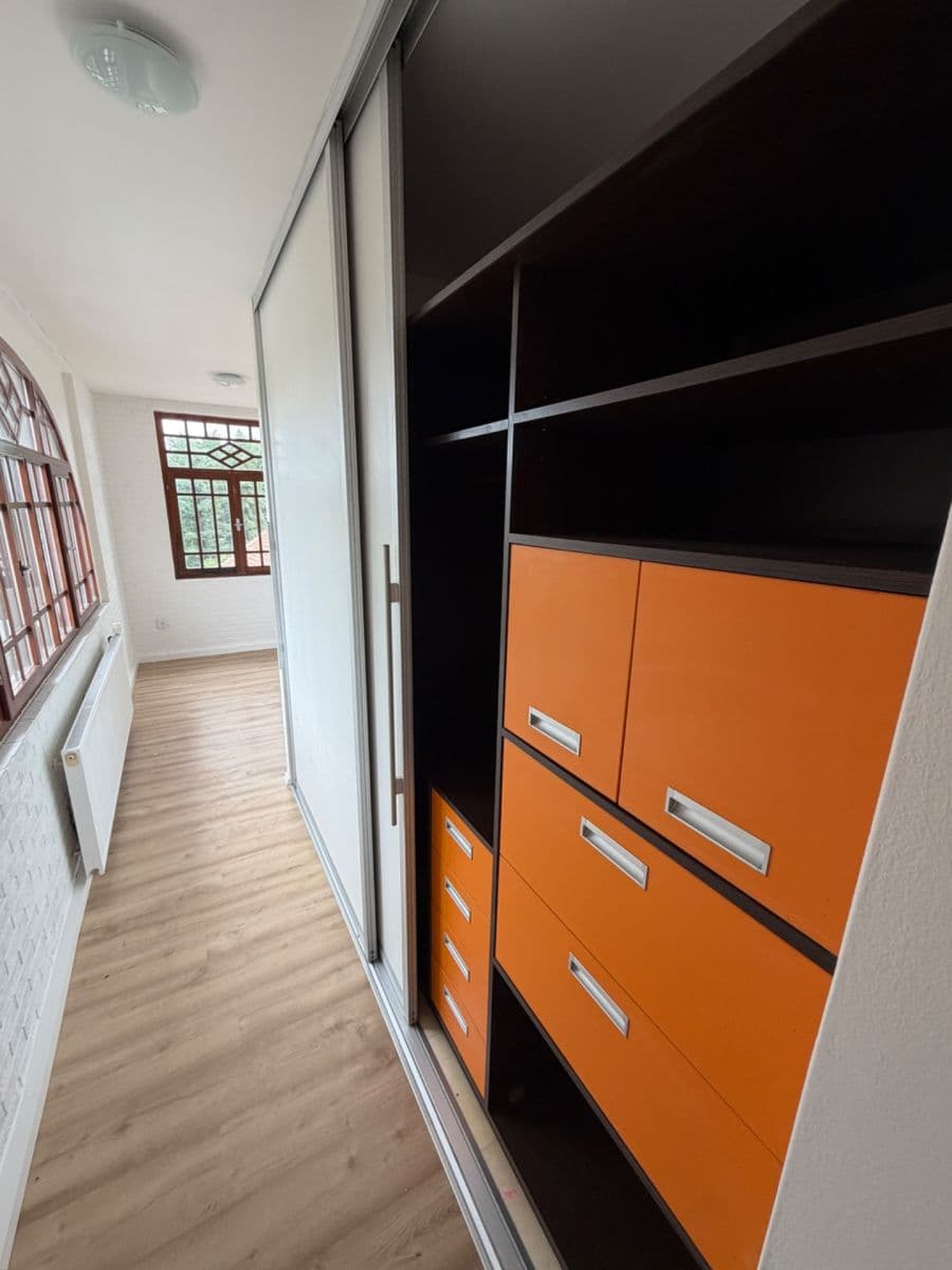 Prenájom bytu 2-izbový 37 m², Vinořské náměstí, Praha, Praha Prenájom bytu 2-izbový 37 m², Vinořské náměstí, Praha, Praha