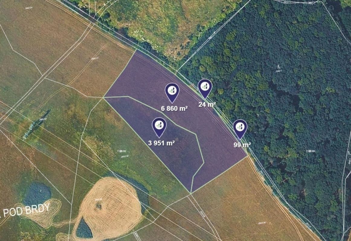Predaj pozemku 10.934 m², Mníšek pod Brdy, Středočeský kraj Predaj pozemku 10.934 m², Mníšek pod Brdy, Středočeský kraj