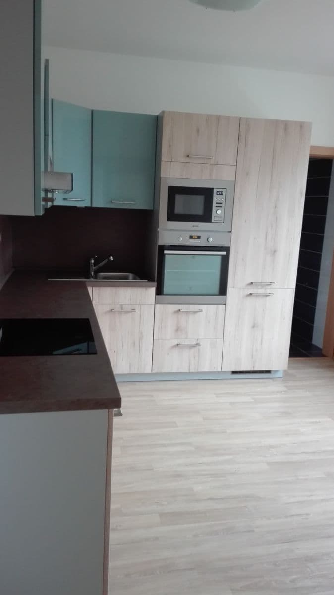 Prenájom domu 180 m², pozemok 800 m², Kazaňská, Praha, Praha Prenájom domu 180 m², pozemok 800 m², Kazaňská, Praha, Praha