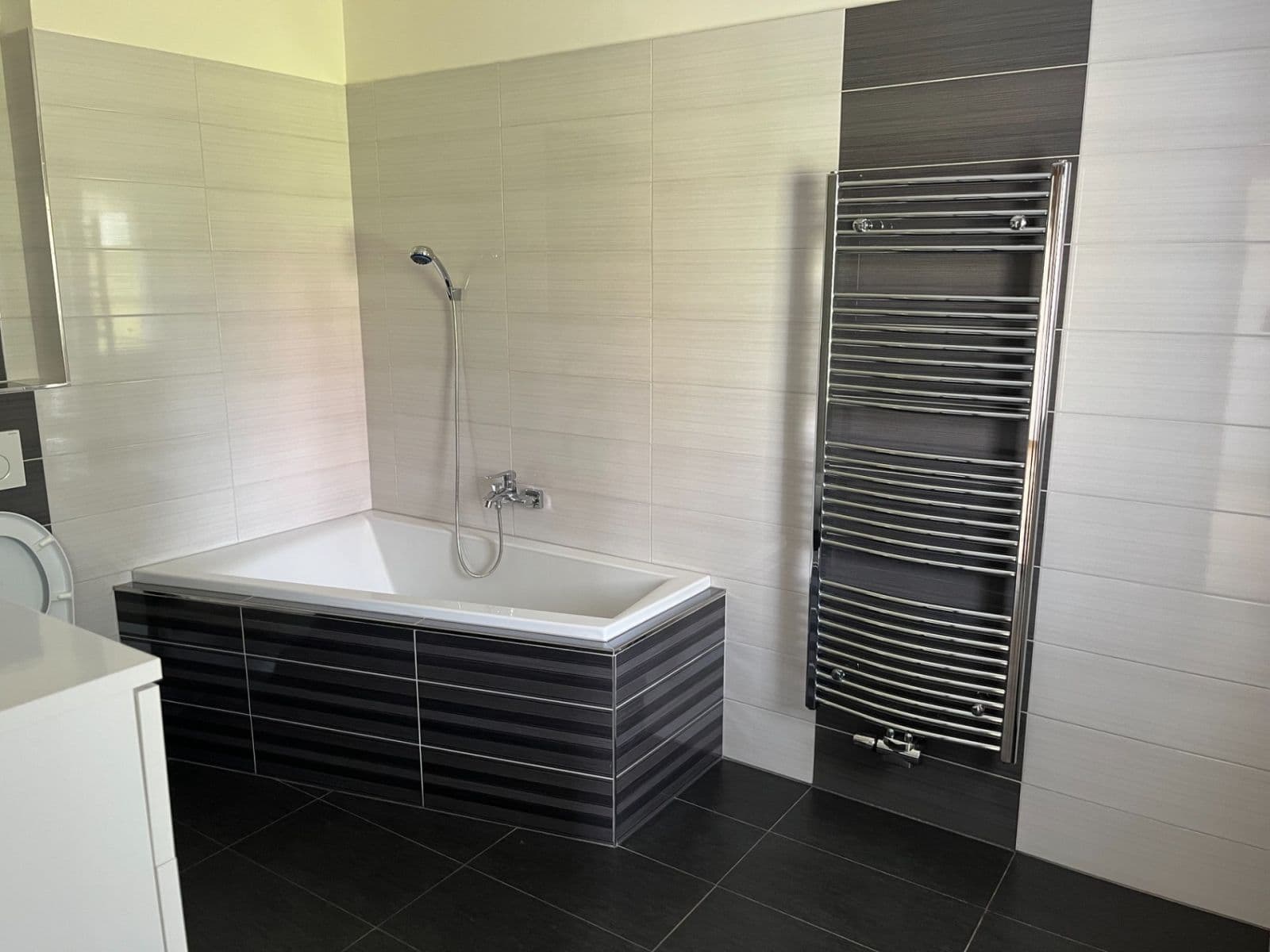Prenájom domu 180 m², pozemok 800 m², Kazaňská, Praha, Praha Prenájom domu 180 m², pozemok 800 m², Kazaňská, Praha, Praha