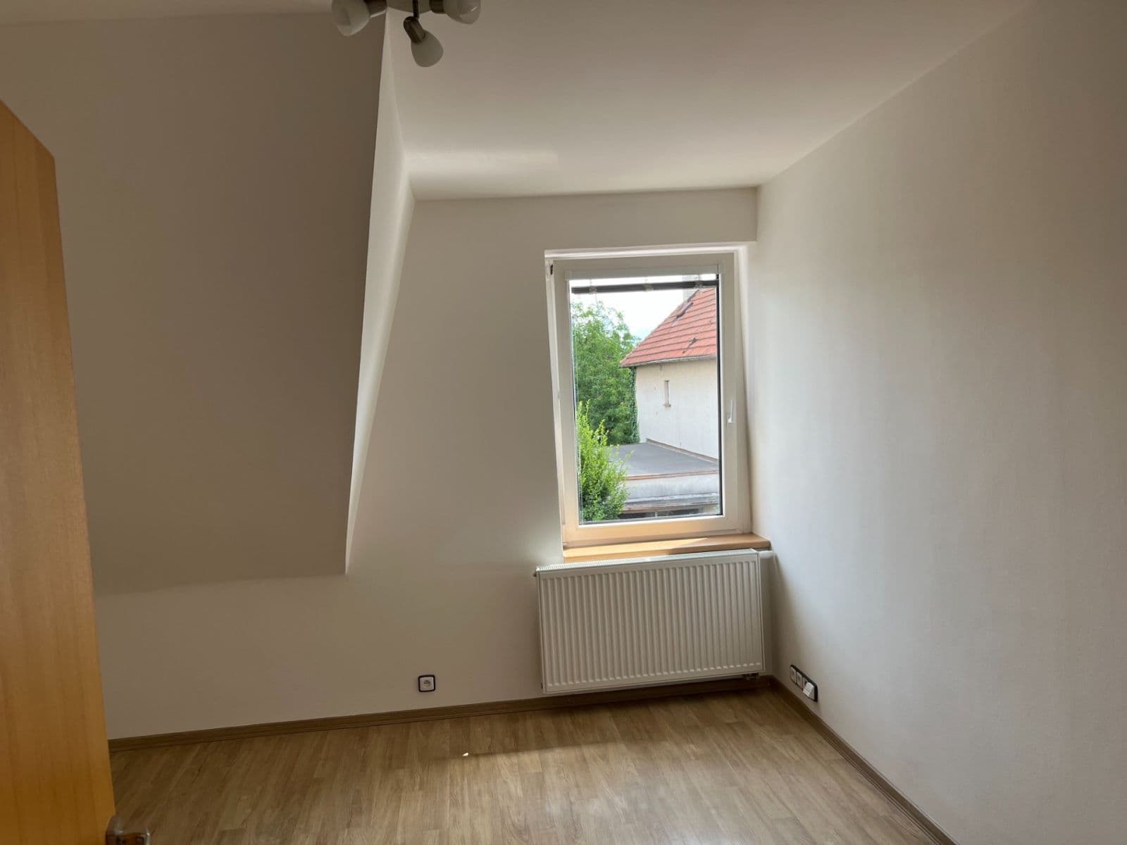 Prenájom domu 180 m², pozemok 800 m², Kazaňská, Praha, Praha Prenájom domu 180 m², pozemok 800 m², Kazaňská, Praha, Praha