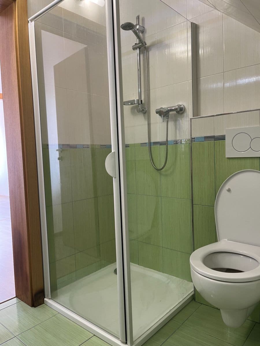 Prenájom domu 180 m², pozemok 800 m², Kazaňská, Praha, Praha Prenájom domu 180 m², pozemok 800 m², Kazaňská, Praha, Praha