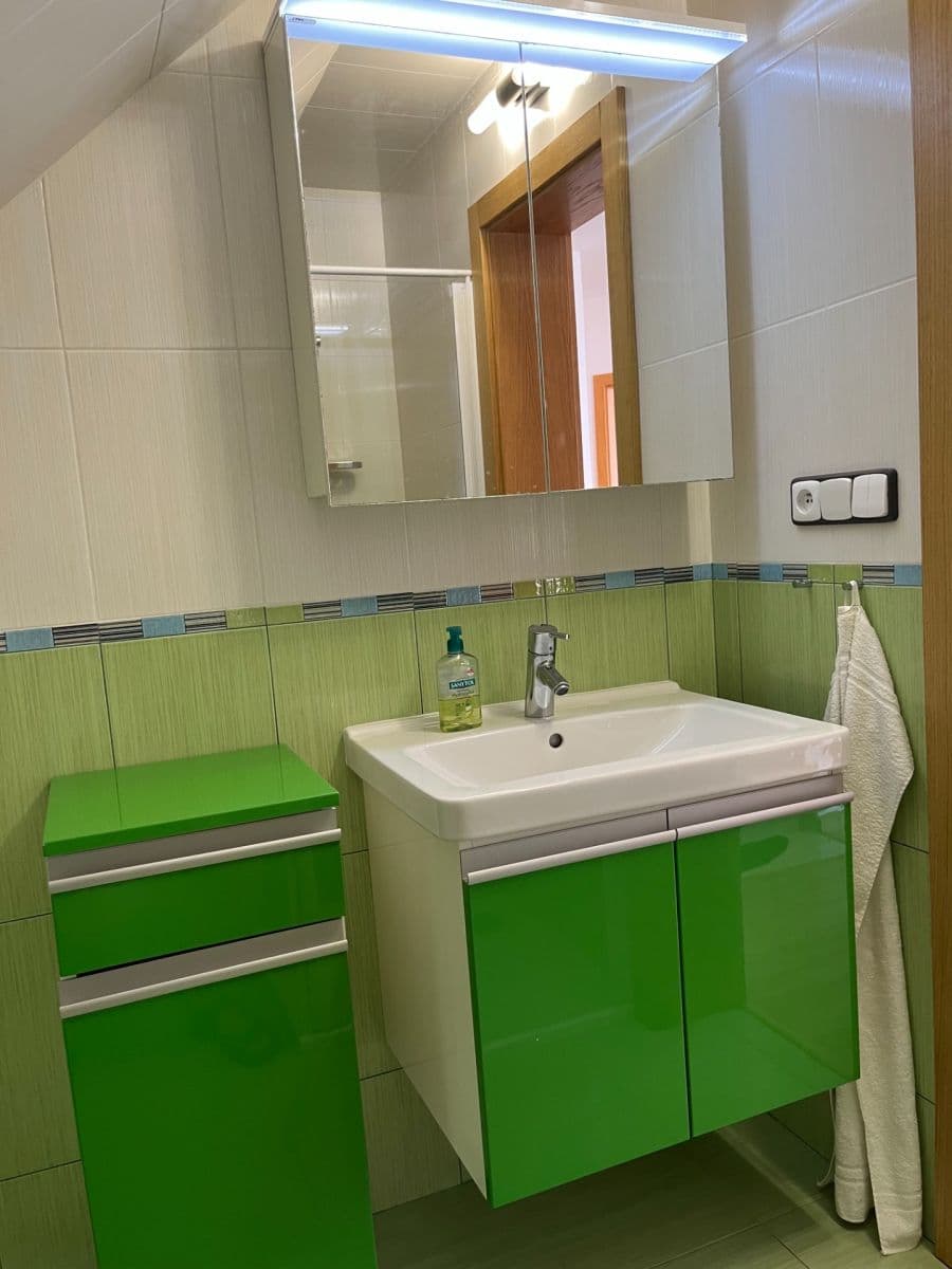 Prenájom domu 180 m², pozemok 800 m², Kazaňská, Praha, Praha Prenájom domu 180 m², pozemok 800 m², Kazaňská, Praha, Praha