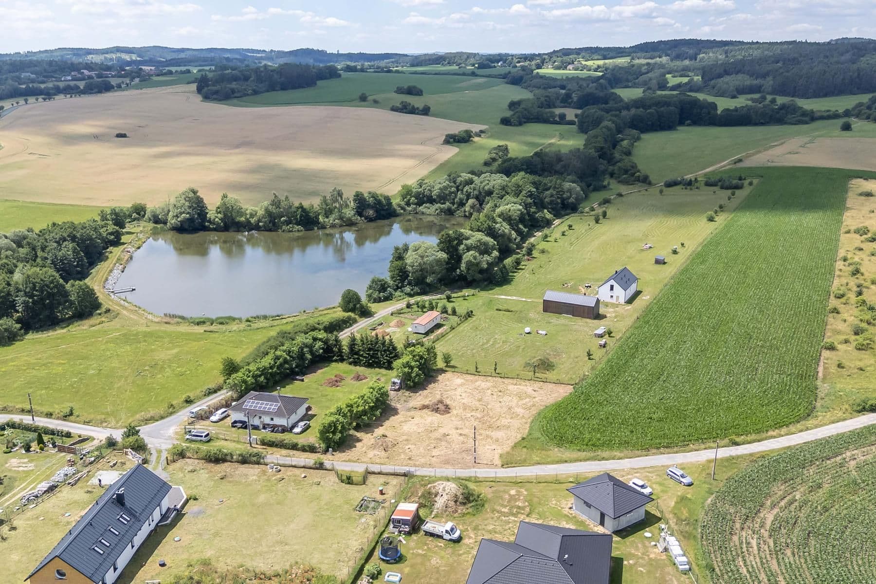 Predaj pozemku 1.449 m², Milín, Středočeský kraj Predaj pozemku 1.449 m², Milín, Středočeský kraj