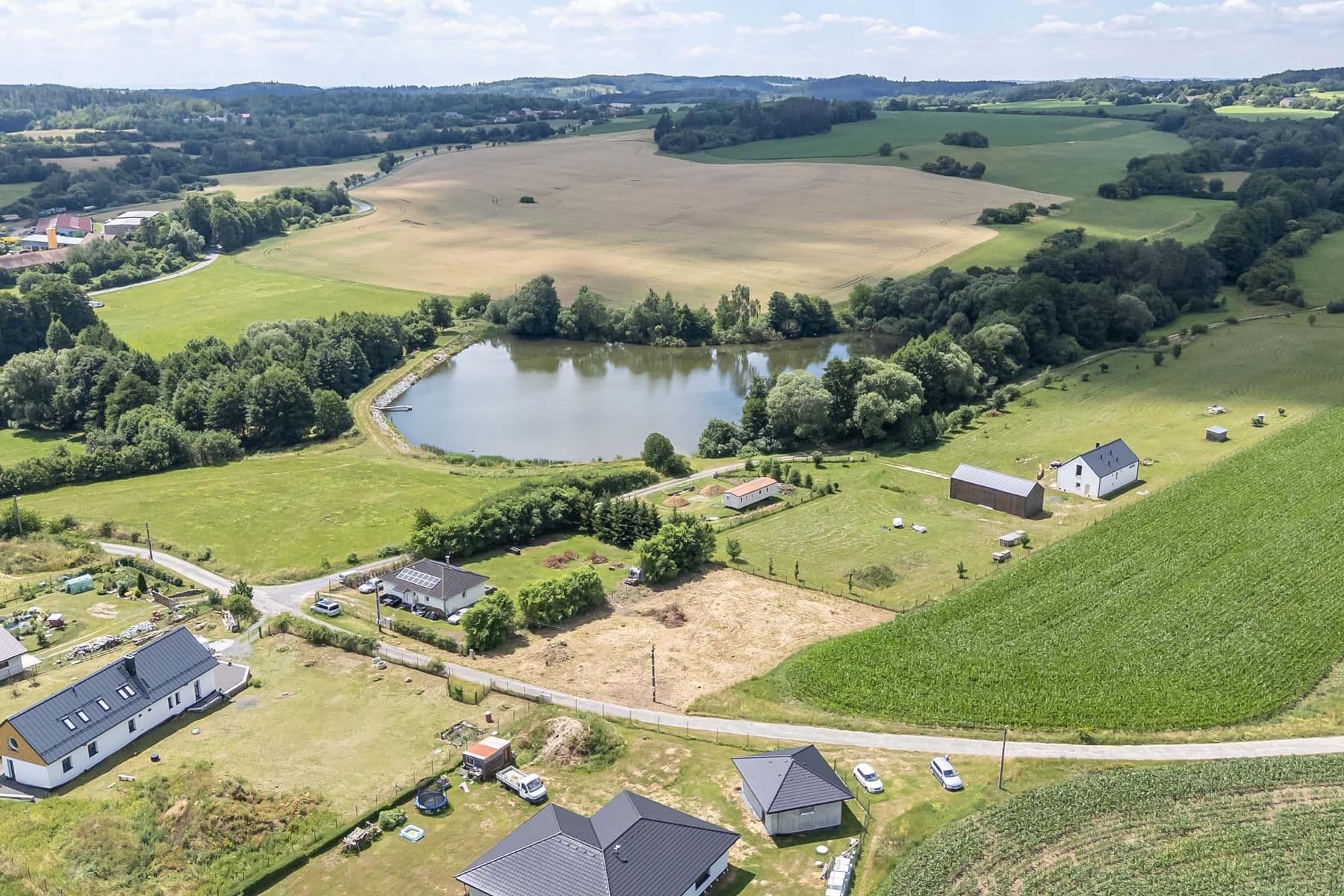 Predaj pozemku 1.449 m², Milín, Středočeský kraj Predaj pozemku 1.449 m², Milín, Středočeský kraj