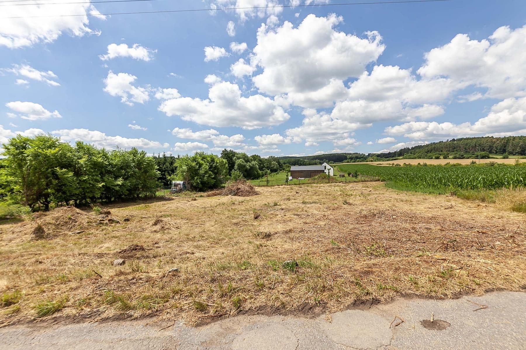 Predaj pozemku 1.449 m², Milín, Středočeský kraj Predaj pozemku 1.449 m², Milín, Středočeský kraj